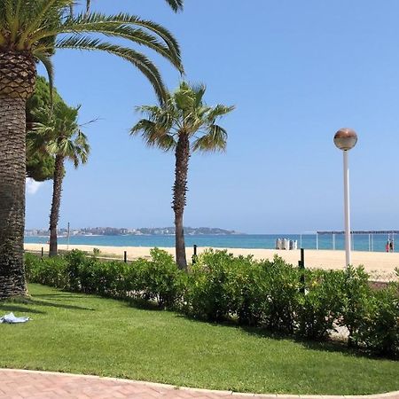 קמברילס Apartaments Colibri מראה חיצוני תמונה