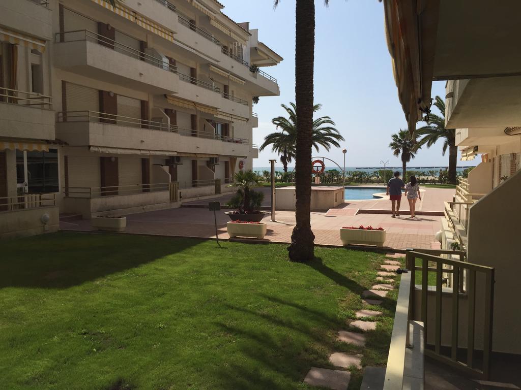 קמברילס Apartaments Colibri מראה חיצוני תמונה