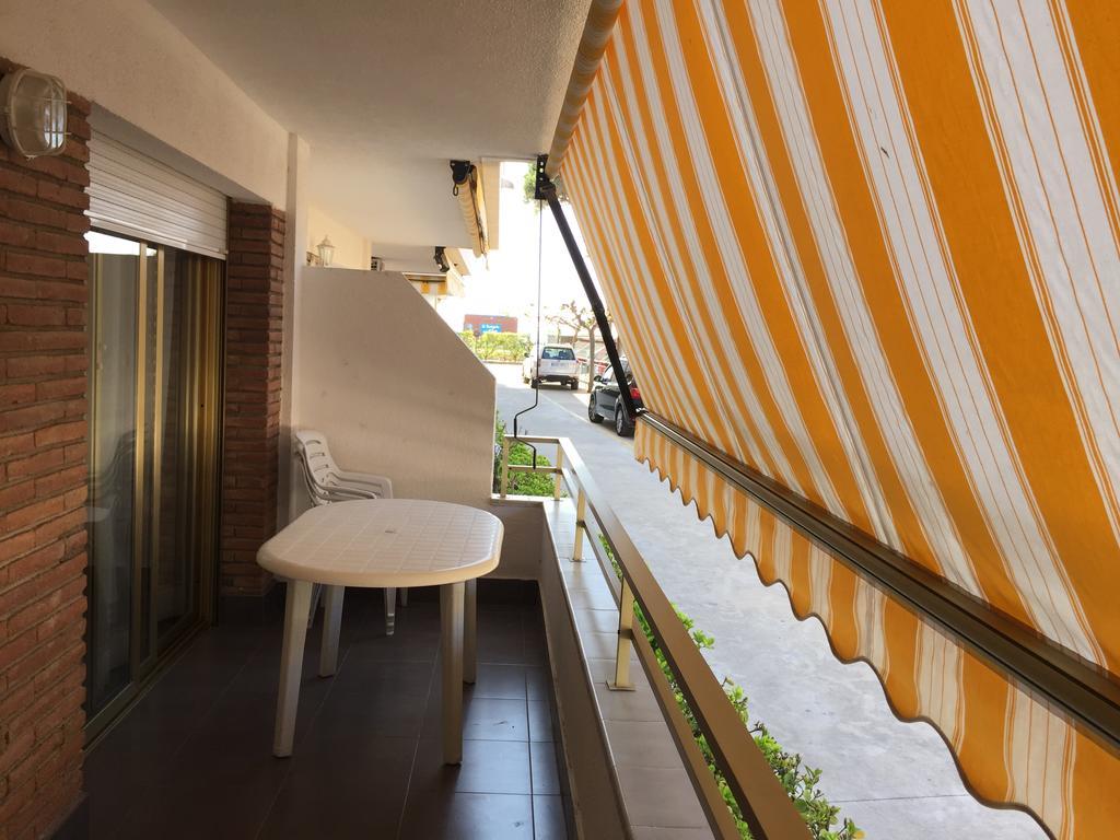 קמברילס Apartaments Colibri מראה חיצוני תמונה