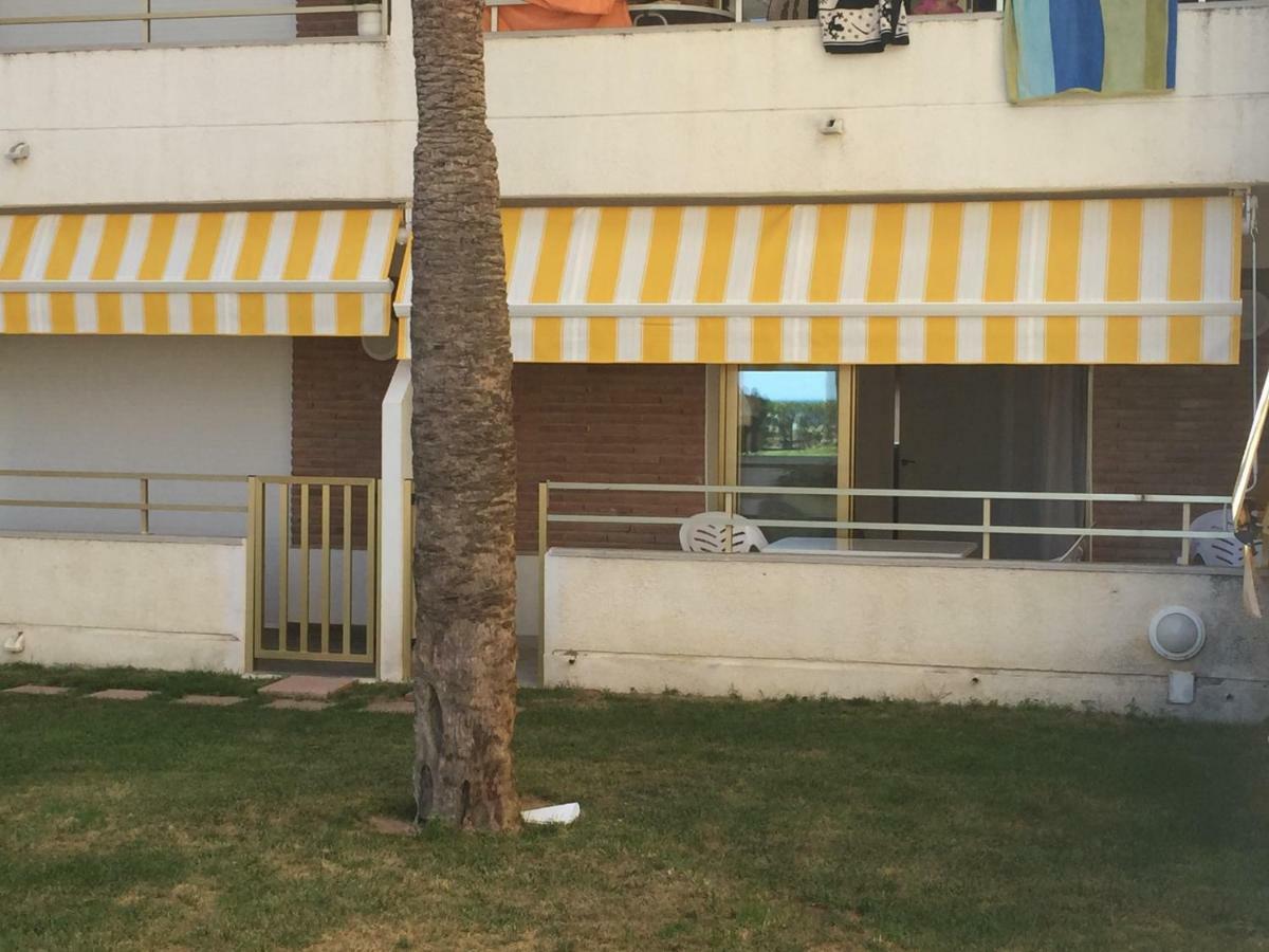 קמברילס Apartaments Colibri מראה חיצוני תמונה