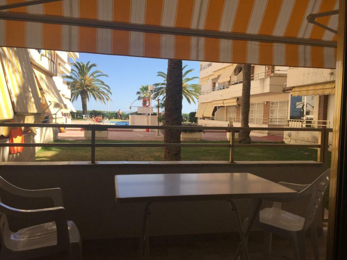 קמברילס Apartaments Colibri מראה חיצוני תמונה