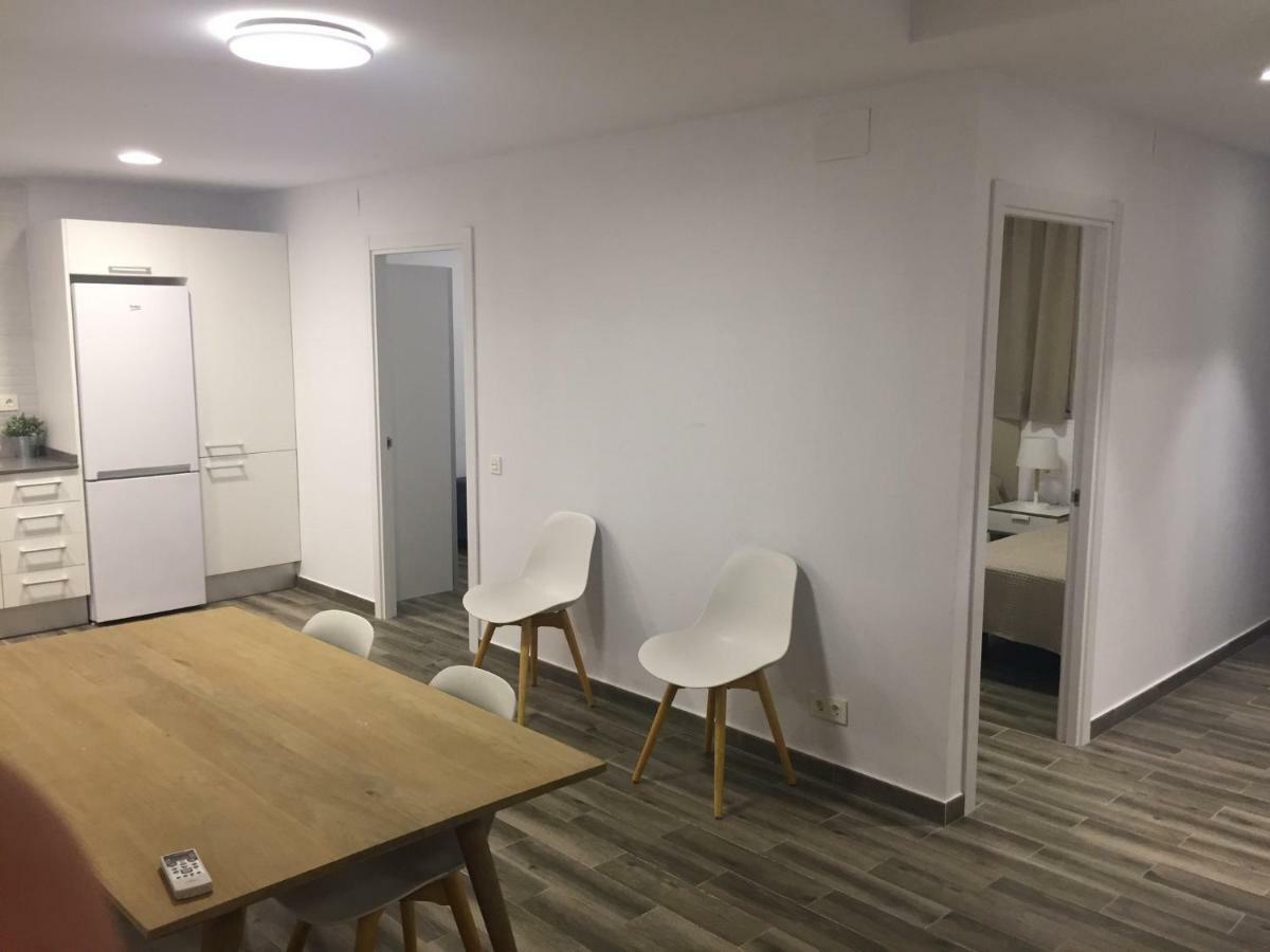 קמברילס Apartaments Colibri מראה חיצוני תמונה