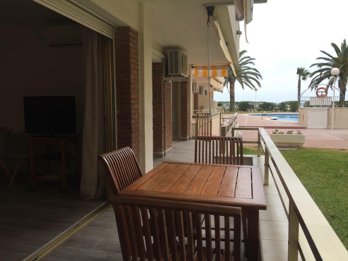 קמברילס Apartaments Colibri מראה חיצוני תמונה