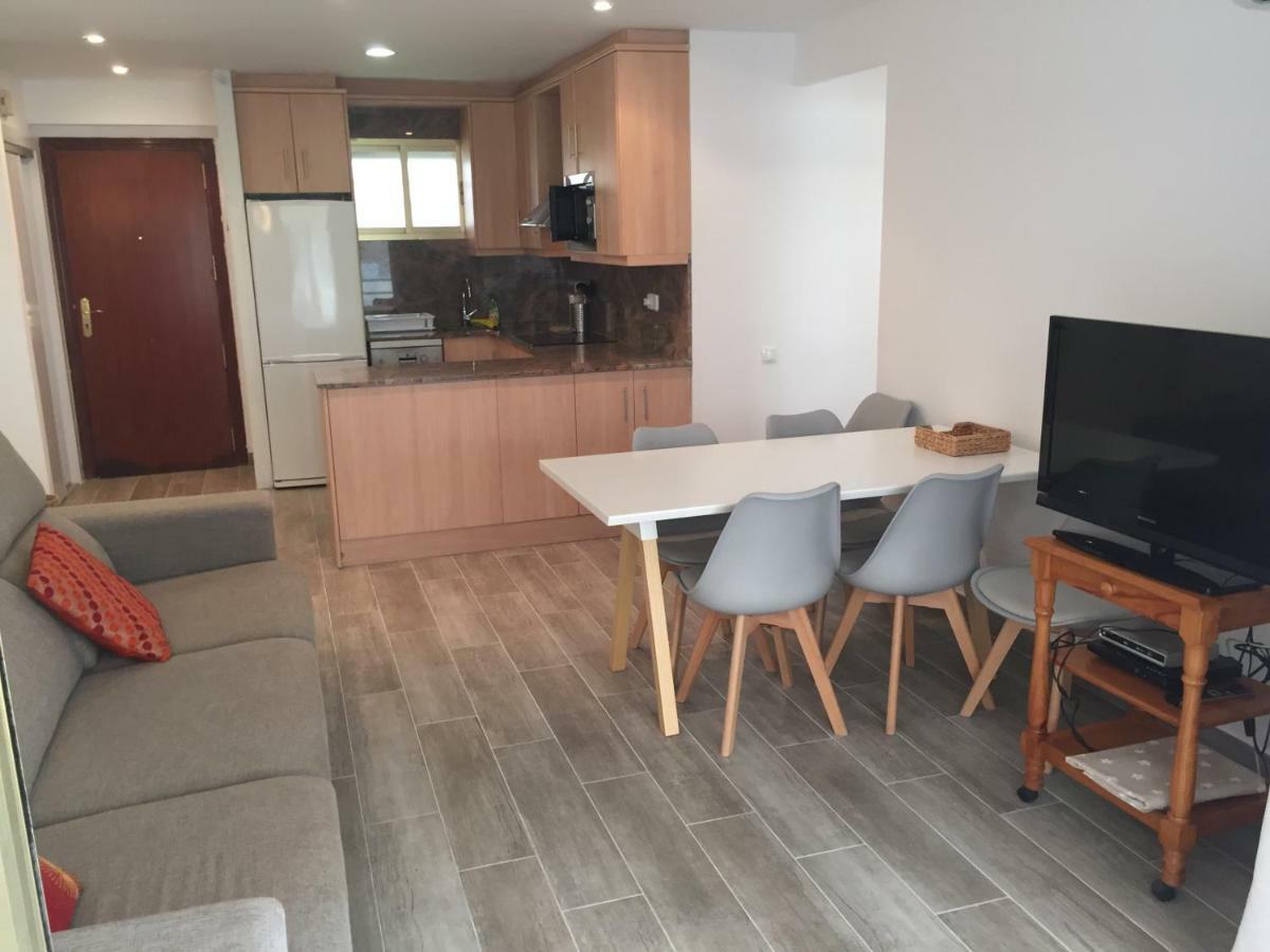 קמברילס Apartaments Colibri מראה חיצוני תמונה