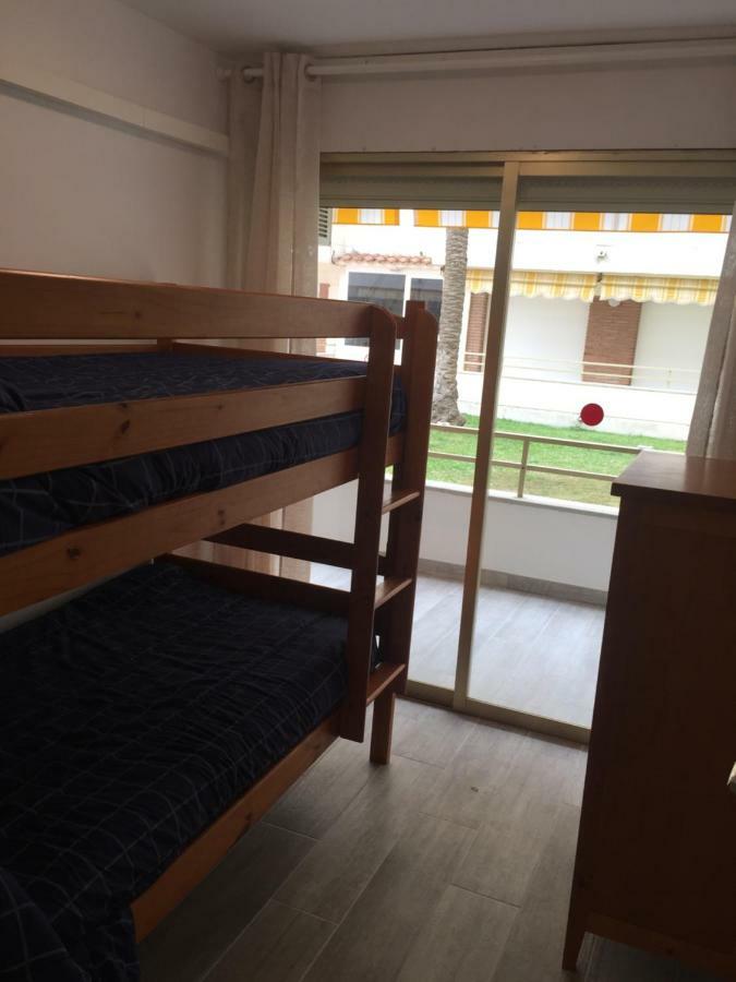קמברילס Apartaments Colibri מראה חיצוני תמונה